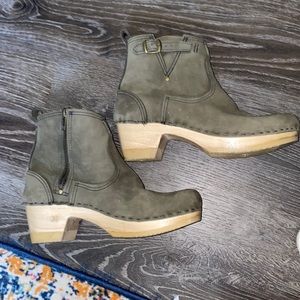 No.6  Suede Clog Buckle Boot Mid Heel